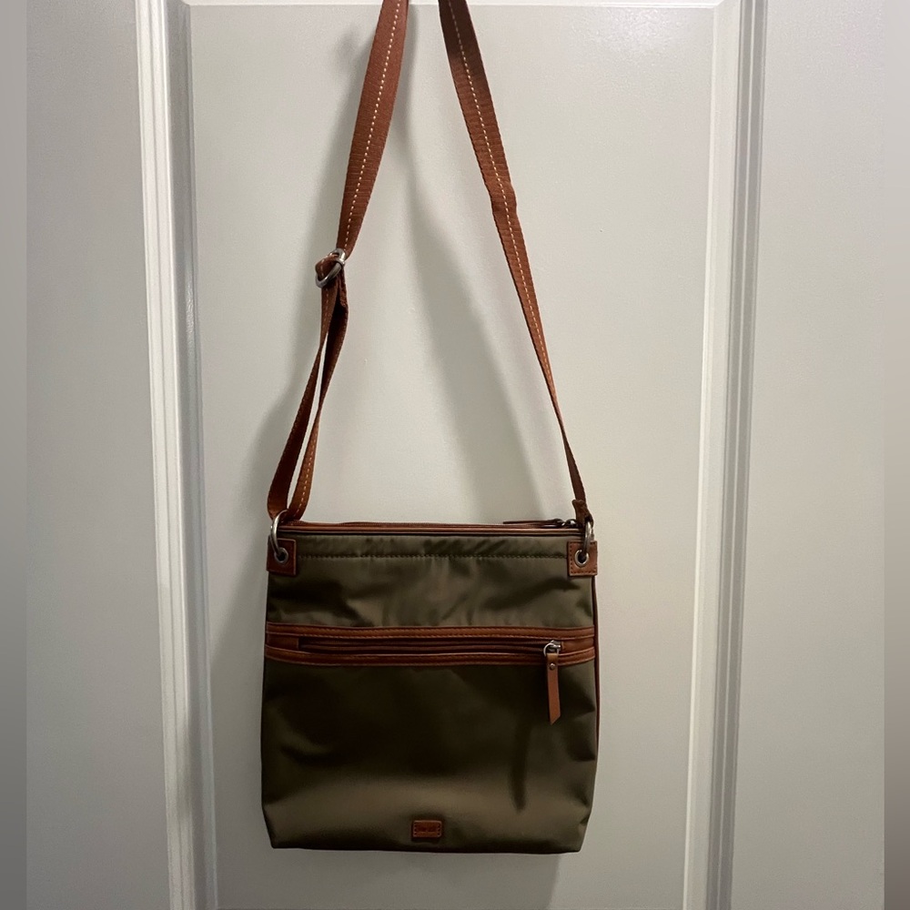 The Sak Esperato nylon crossbody - olive color